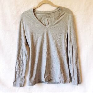 Banana Republic Grey V-Neck Long Sleeve Top